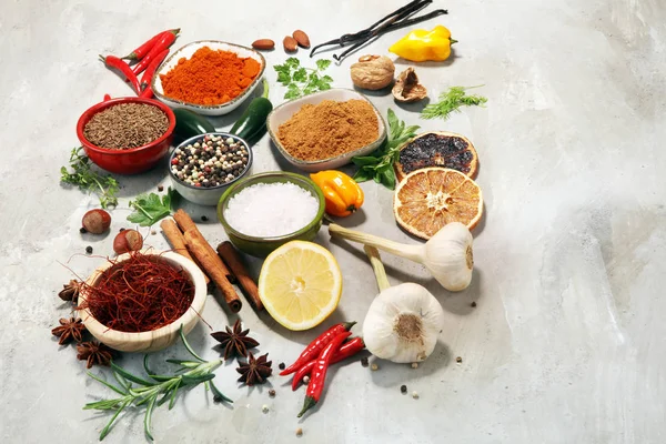 Spices Herbs Table Food Cuisine Ingredients — Stock Photo, Image