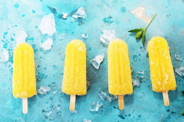 Renkli portakal buzlu şeker mango muz lezzet