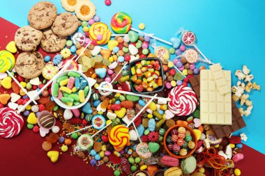 jöle ve şeker ile şekerler. renkli dizi farklı childs tatlılar ve muamele etmek