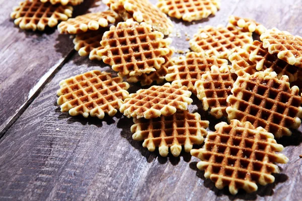 Waffles Belgas Tradicionais Fundo Madeira — Fotografia de Stock