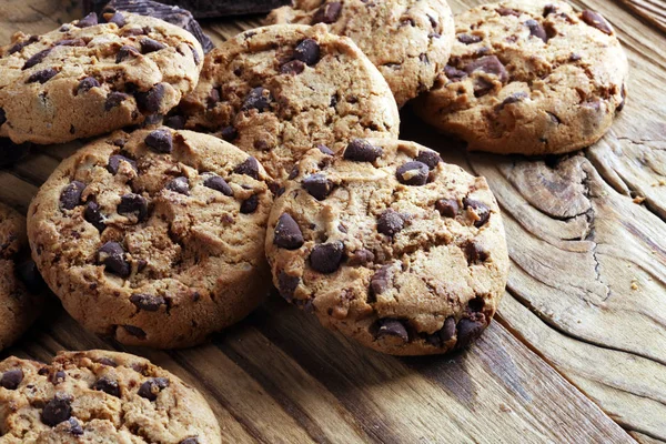 Chocolade Koekjes Tafel Chocoladeschilferkoekjes Schot — Stockfoto