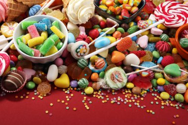 jöle ve şeker ile şekerler. renkli dizi farklı childs tatlılar ve muamele etmek