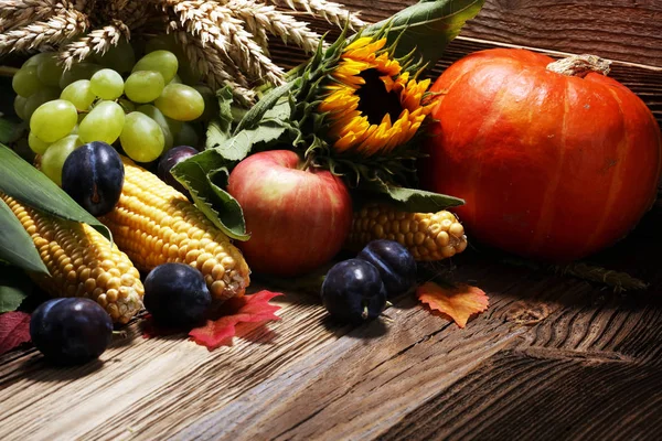 Herfst Aard Concept Vallen Groenten Fruit Hout Thanksgiving Diner — Stockfoto
