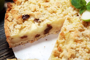 Elmalı elmalı turta veya ev yapımı kek. Lezzletli tatlı elma tart.