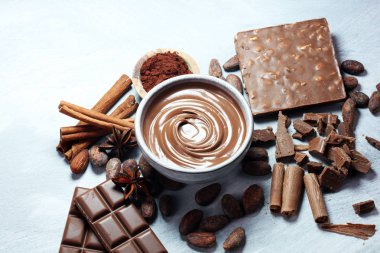 Eriyen çikolata ya da bir çikolata girdap ile eritilmiş çikolata. Birçok yığını ve toz ile fiş