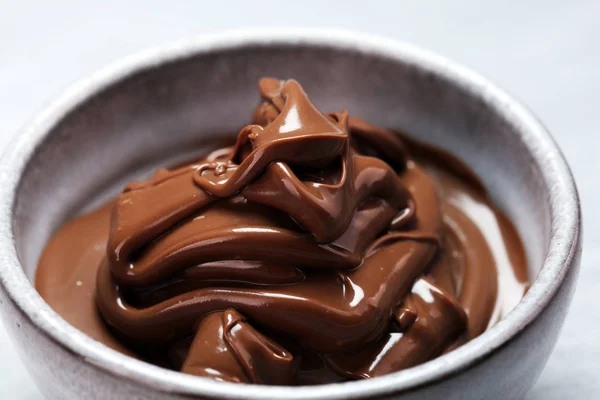 Smältande Choklad Smält Läckra Choklad För Pralin Isbildning Konfektyr — Stockfoto