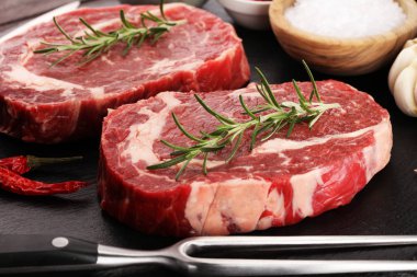 Biftek ham. Barbekü kaburga eti, yaşlı Wagyu ekşili biftek Makinası