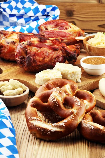 Traditional German Cuisine Schweinshaxe Roasted Ham Hock Beer Pretzels Various — Stock Photo, Image