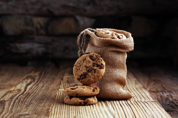 Schokoladenkekse Auf Dem Holztisch Chocolate Chip Cookies Erschossen — Stockfoto