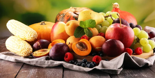 Fresh Summer Autumn Fruits Apple Grapes Berries Pear Apricot — Stock Photo, Image