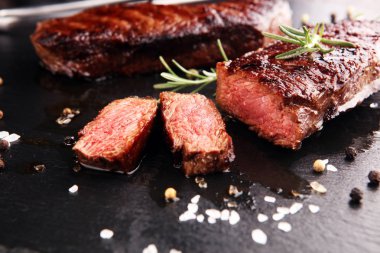 Barbekü kaburga eti veya biftek - kuru Wagyu ekşili biftek yaş arası