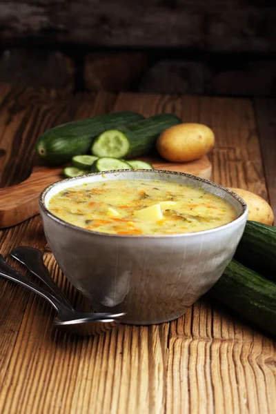Polish cucumber soup with fresh cucumber and potatoes. — Stock Image Polish Cucumber Soup Fresh Cucumber Potatoes Stock Picture