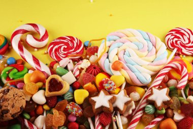 jöle ve şeker ile şekerler. renkli dizi farklı childs tatlılar ve muamele etmek