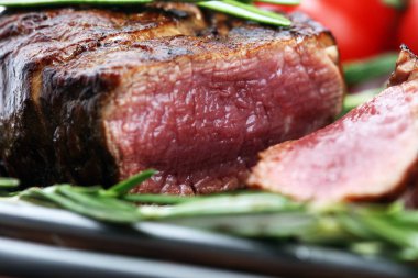 Barbekü kaburga eti. Kara Angus Başbakan eti biftek pala, Striploin, kaburga, bonfile fileto mignon