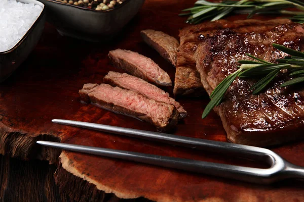 Barbecue Steak Rib Eye Prime Black Angus Maso Steaky Mačetou — Stock fotografie