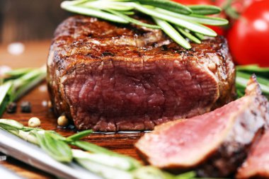 Barbekü kaburga eti. Kara Angus Başbakan eti biftek pala, Striploin, kaburga, bonfile fileto mignon