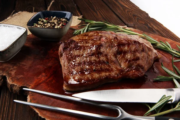 Rib Eye Steak Μπάρμπεκιου Black Angus Πρωθυπουργός Κρέας Μπριζόλες Μαχαίρα — Φωτογραφία Αρχείου