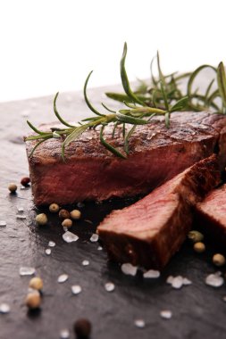 Barbekü fileto biftek. Kara Angus Başbakan eti biftek bonfile fileto mignon