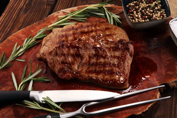 Rib Eye Steak Μπάρμπεκιου Black Angus Πρωθυπουργός Κρέας Μπριζόλες Μαχαίρα — Φωτογραφία Αρχείου