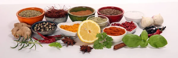 Épices Herbes Sur Table Aliments Ingrédients Cuisine Pour Cuisine — Photo