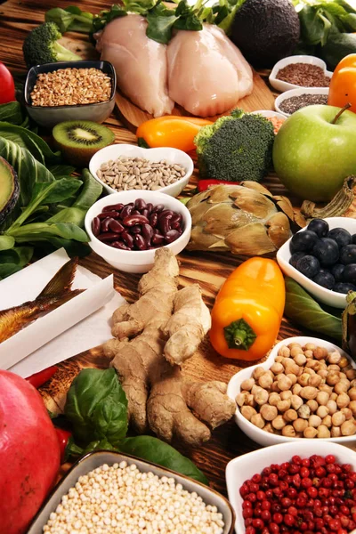 Makanan sehat makanan pilihan bersih makan. buah, sayuran, biji, su — Stok Foto