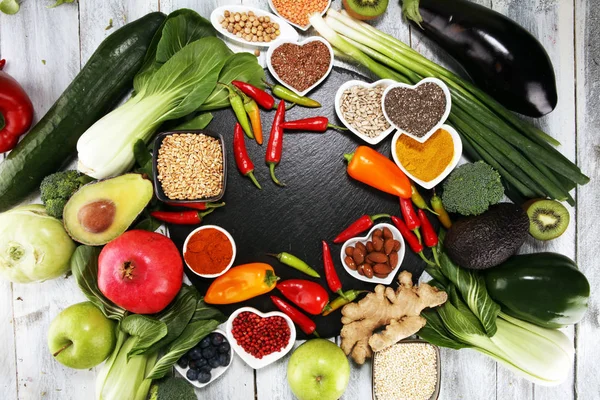 Gezonde voeding schoon eten selectie. groenten, fruit, zaden, su — Stockfoto