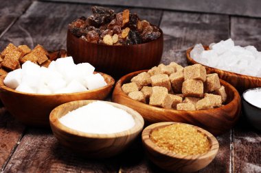 Şeker, kahverengi şeker ve beyaz rustik ahşap t türleri