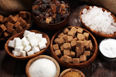 Şeker, kahverengi şeker ve beyaz rustik ahşap t türleri