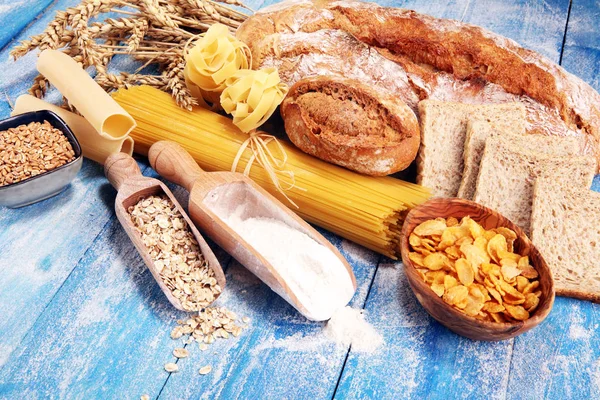 Whole grain products with complex carbohydrates on table — Stock Photo, Image