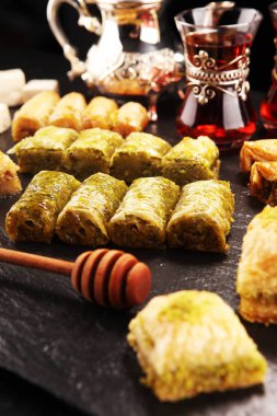 Orta doğu veya Arap yemekleri. pi li Türk Tatlısı Baklava