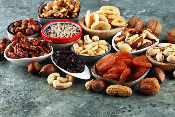 Состав из сухофруктов и разнообразных органических орехов
