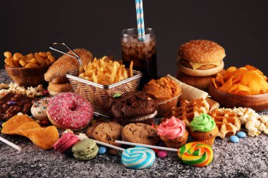 Sağlıksız ürünler. yemek vücut, deri, kalp ve dişler için kötüdür..