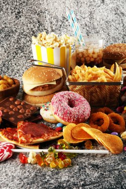 Sağlıksız ürünler. yemek vücut, deri, kalp ve dişler için kötüdür..