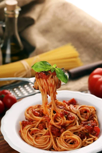 Lezzetli spagetti Bolognaise veya Bolonya lezzetli tabak — Stok fotoğraf