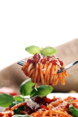 Lezzetli spagetti Bolognaise veya Bolonya lezzetli tabak