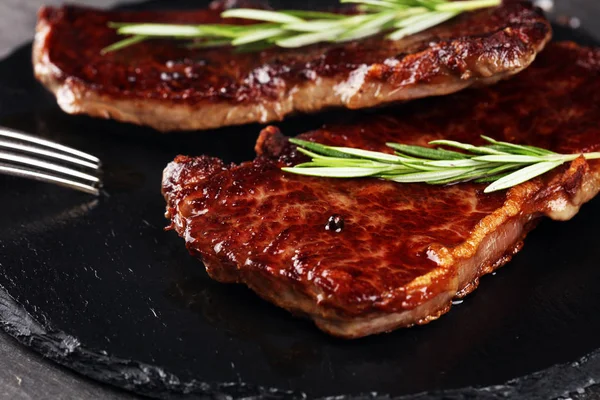 Barbacoa Rib Eye Steak o Rump Steak - Dry Aged Wagyu Entrecote —  Fotos de Stock