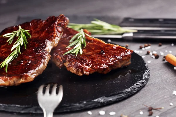 Barbecue rib eye steak of romp steak-droge leeftijd Wagyu entrecote — Stockfoto