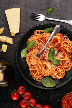 Lezzetli spagetti Bolognaise veya Bolonya lezzetli tabak
