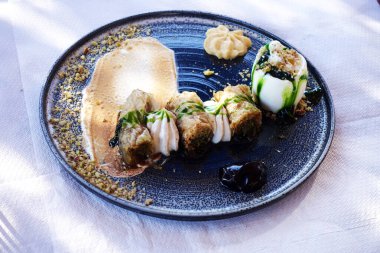 Baklawa tatlı tatlı tatlı. Kırsal bölgede geleneksel Türk pastası.