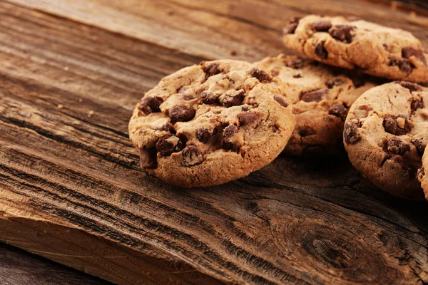 Schokoladenkekse Auf Dem Holztisch Chocolate Chip Cookies Auf Holz Geschossen — Stockfoto