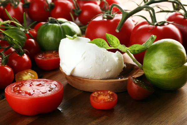 Salade Caprese Aux Tomates Mozzarella Basilic Bio — Photo
