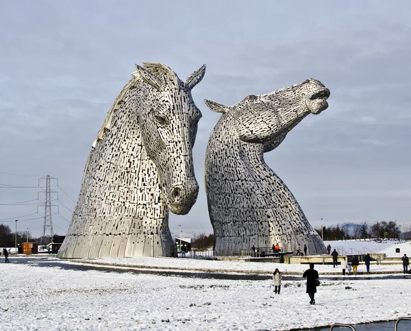 Falkirk Wielka Brytania Zima 2015 Kelpies Rzeźby Pochmurnego Nieba — Zdjęcie stockowe