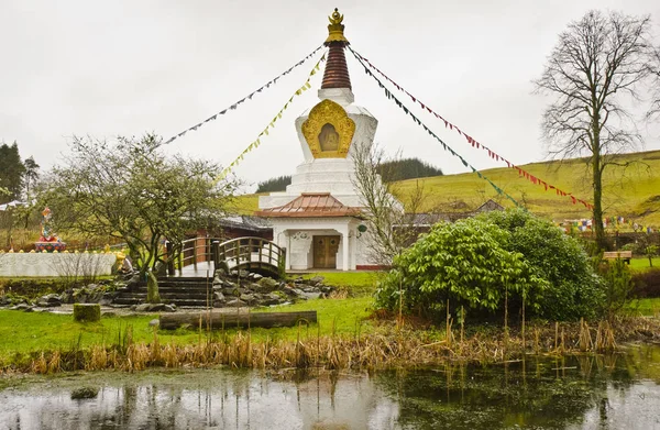 2016年4月6日 苏格兰 Eskdalemuir 4月6日 Kagyu Samye Ling 藏藏中心大楼 — 图库照片