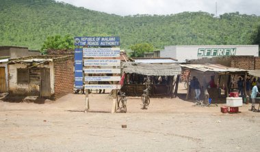 Balaka, Malavi - Ocak 16: 16 Ocak 2014 yol kenarı sahnesinde 