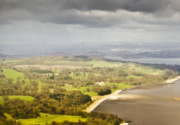 Schöne Aussicht Auf Die Forth Bridges Bewölkten Tag — Stockfoto