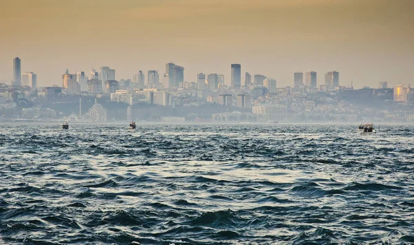 Istanbul Mar Rzekę Bosphorus Marca 2014 Istanbul Turcja — Zdjęcie stockowe