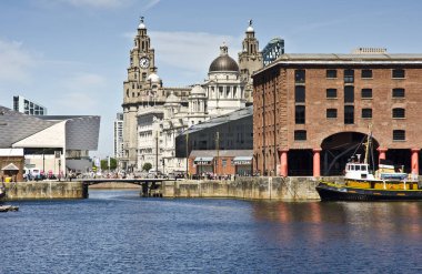 Liverpool, İngiltere - 23 Haziran: Mimarlık Liverpool Rıhtımlar üzerinde 23 Haziran 2014