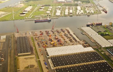 Amsterdam, Hollanda - 27 Eylül: havadan görünümü Westpoort'un üzerinde 27 Eylül 2014