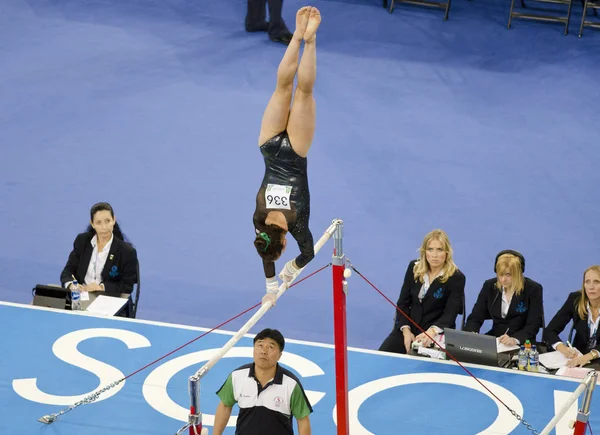 Glasgow Velká Británie Července Neidentifikovaný Gymnastka Nerovné Bary Dámy Všech — Stock fotografie