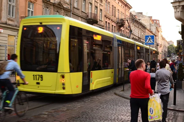 Eylül 2014 Lviv Ukrayna Sarı Tramvay — Stok fotoğraf